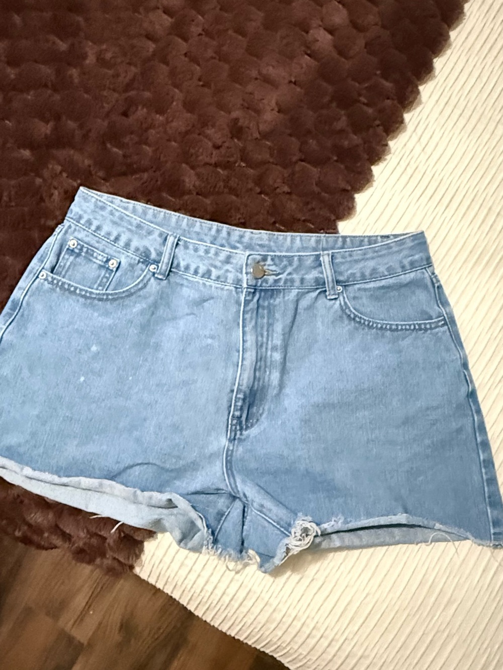 SHEIN Light Blue Distressed Denim Shorts